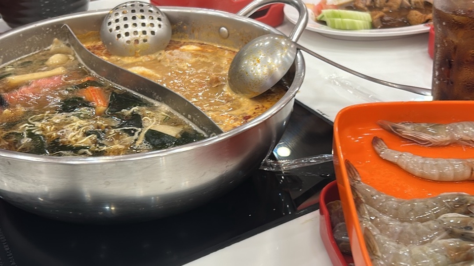 รับจ้างเป็นเพื่อนกินชาบูค่า