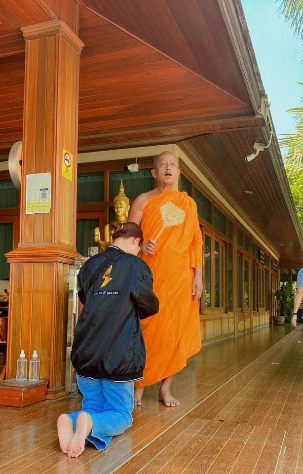 รับจ้างทำบุญออนไลน์ ทำบุญไหว้พระ ใส่บาตรพระ