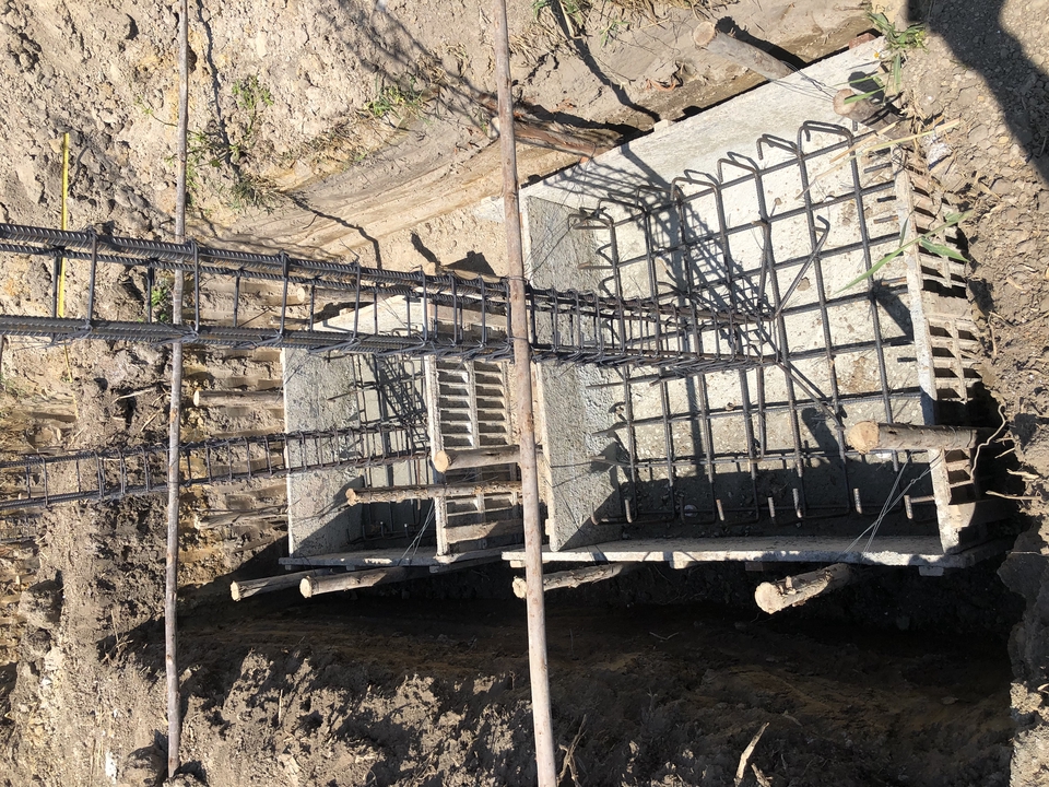 ผู้รับเหมาก่อสร้างฐานรากบ้าน เทพื้นคอนกรีตเสริมเหล็ก