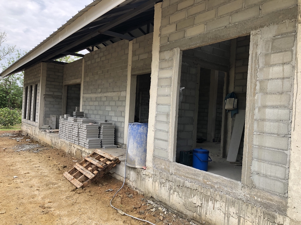 ผู้รับเหมาก่อสร้างบ้านสร้างใหม่  บ้านกำลังก่อสร้าง