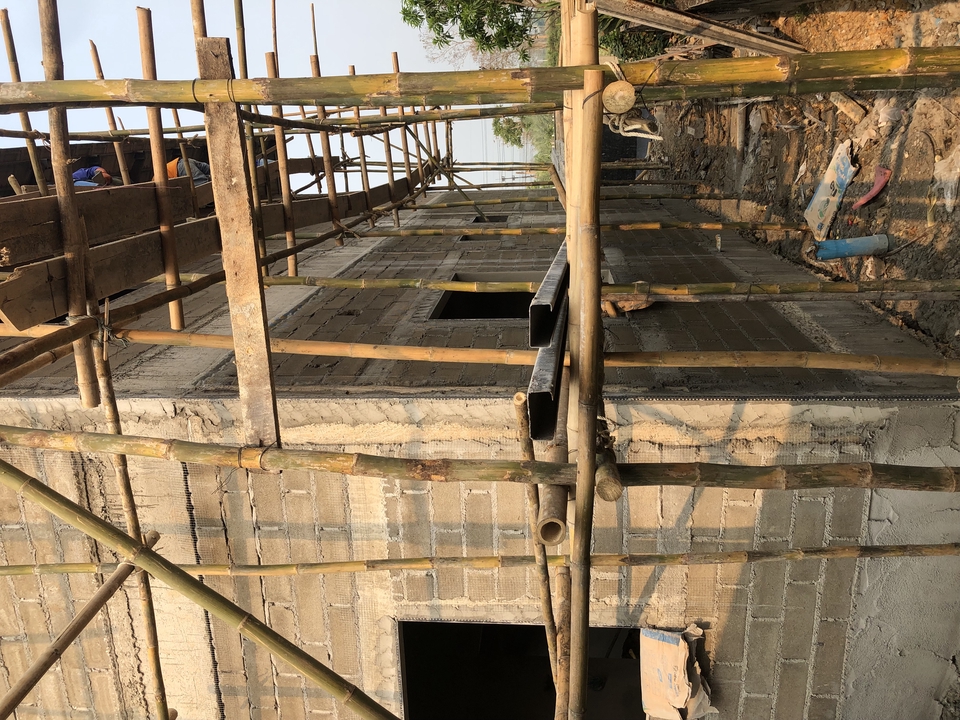 ผู้รับเหมาก่อสร้างบ้าน  ต่อเติมบ้านด้วยไม้ไผ่  งานก่อสร้าง