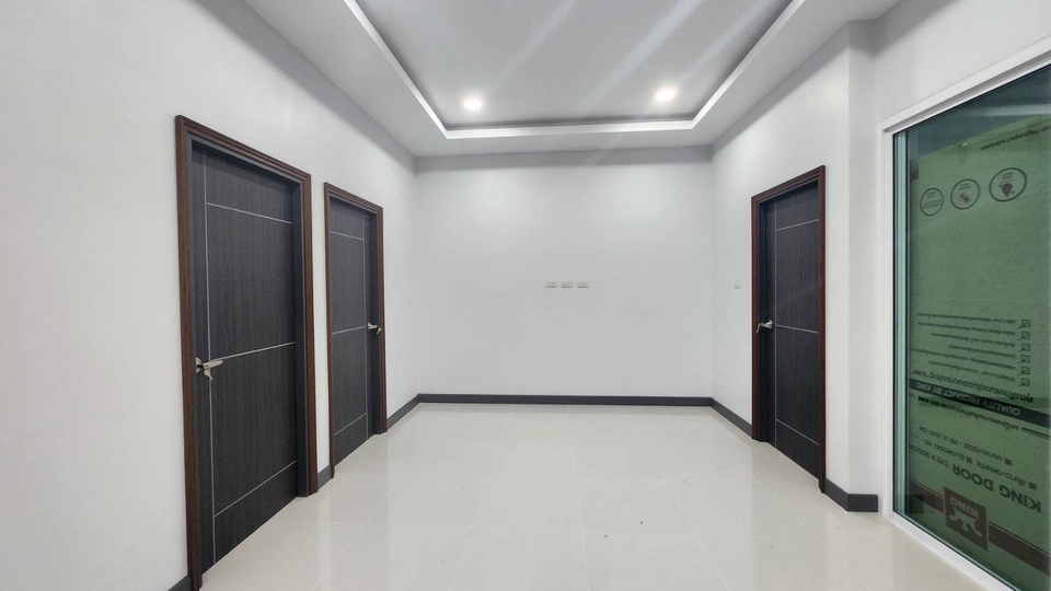 ผู้รับเหมาก่อสร้างบ้านสวยหรู  ตกแต่งภายในทันสมัย