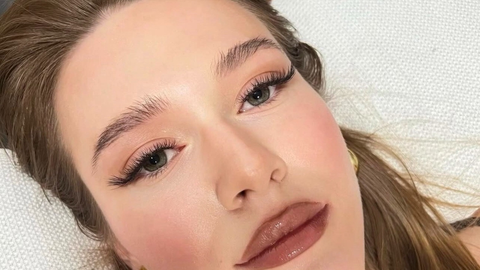 ต่อขนตาที่บ้านสวยธรรมชาติ รับต่อขนตาถึงบ้าน