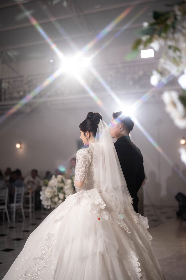 รับถ่ายรูปงานแต่งงานสวยๆ ช่างภาพมืออาชีพ