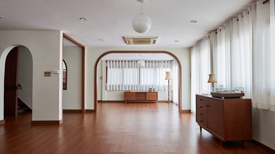 สตูดิโอให้เช่าขนาดใหญ่ กรุงเทพ เหมาะสำหรับถ่ายภาพ วีดีโอ ไลฟ์สด