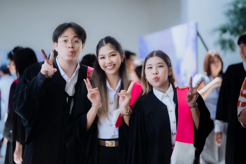 รับตัดต่อวีดีโอ งานแต่ง งานบวช ถ่ายภาพโดรน