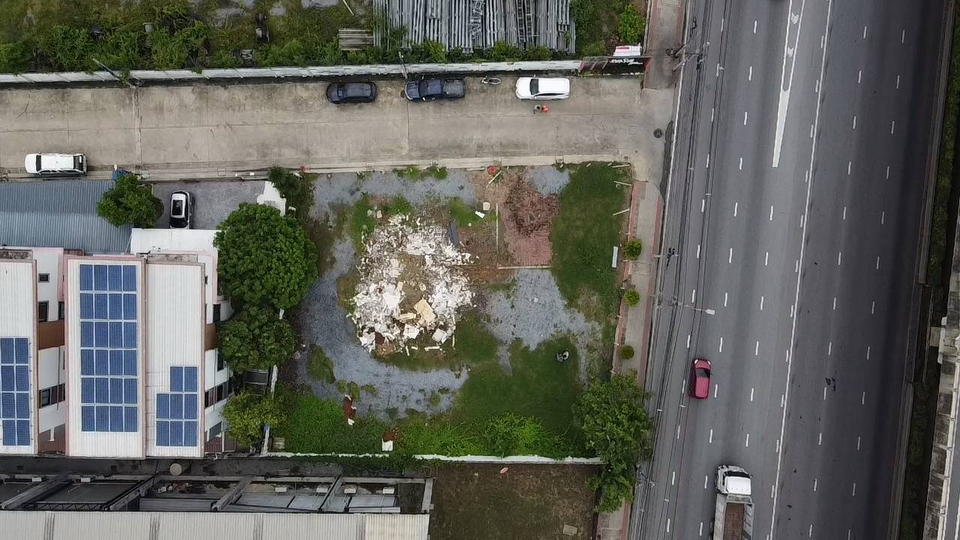 จัดทำแผนที่ภูมิประเทศ (Topographic survey)