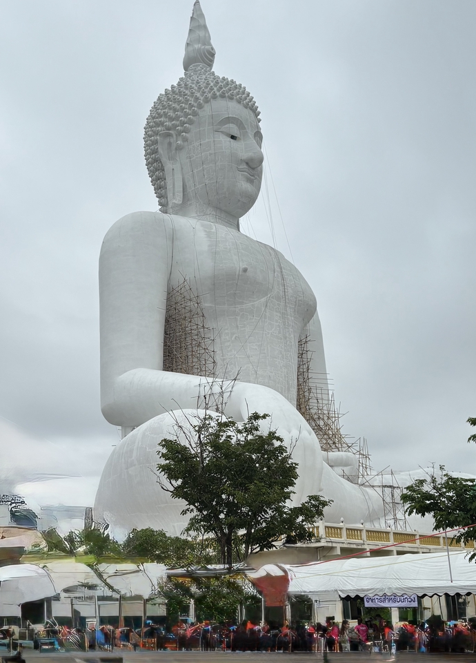 รับจ้างทำบุญออนไลน์ไหว้พระพุทธรูปองค์ใหญ่