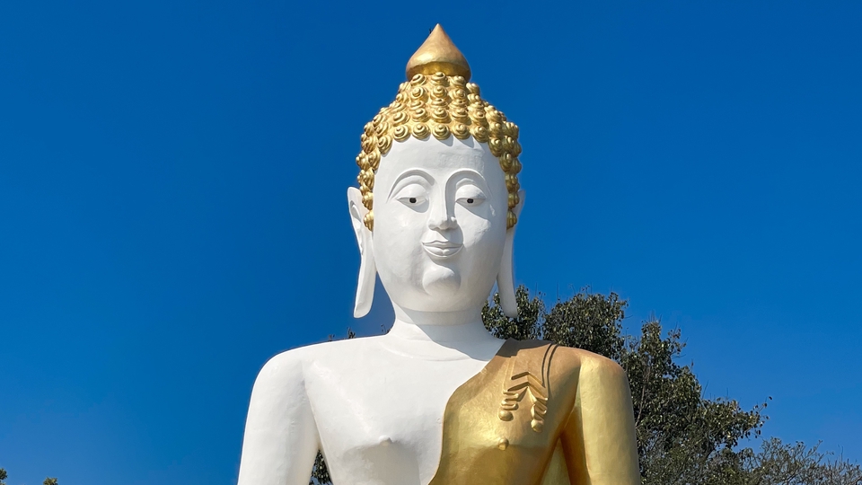 พาเพื่อเที่ยวหลวงพ่อทันใจ จ.เชียงใหม่ครับ