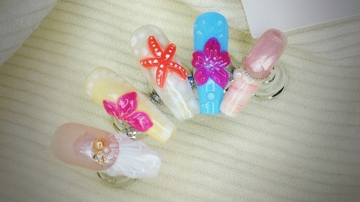 ทำเล็บสวยๆ ที่บ้าน ด้วยบริการทำเล็บที่บ้าน สะดวกสบาย ช่างทําเล็บฟรีแลนซ์ออกแบบเล็บให้ถูกใจคุณ