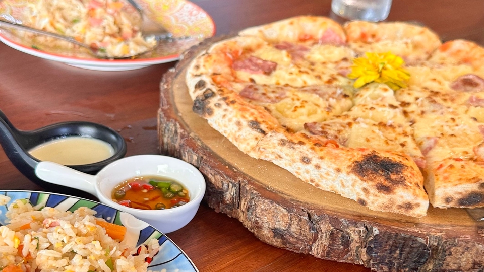 รับกินข้าวเป็นเพื่อน