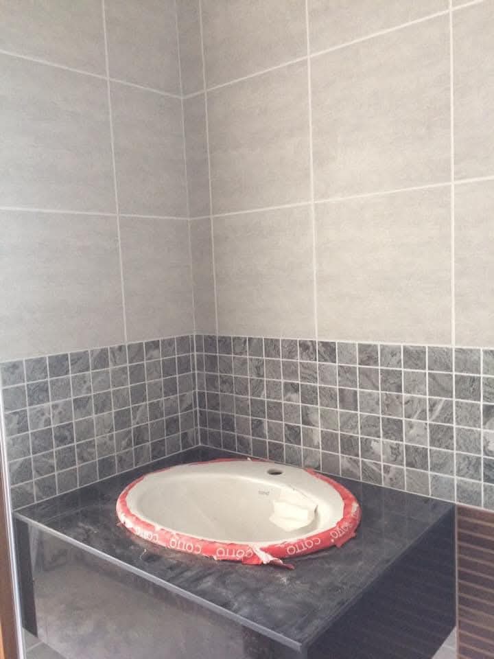 รับปูกระเบื้อง - ช่างชุ้นชลบุรี รับเหมาปูกระเบื้องสุขภัณฑ์ - 5