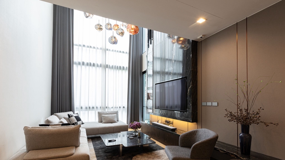 ซักและติดตั้งผ้าม่าน