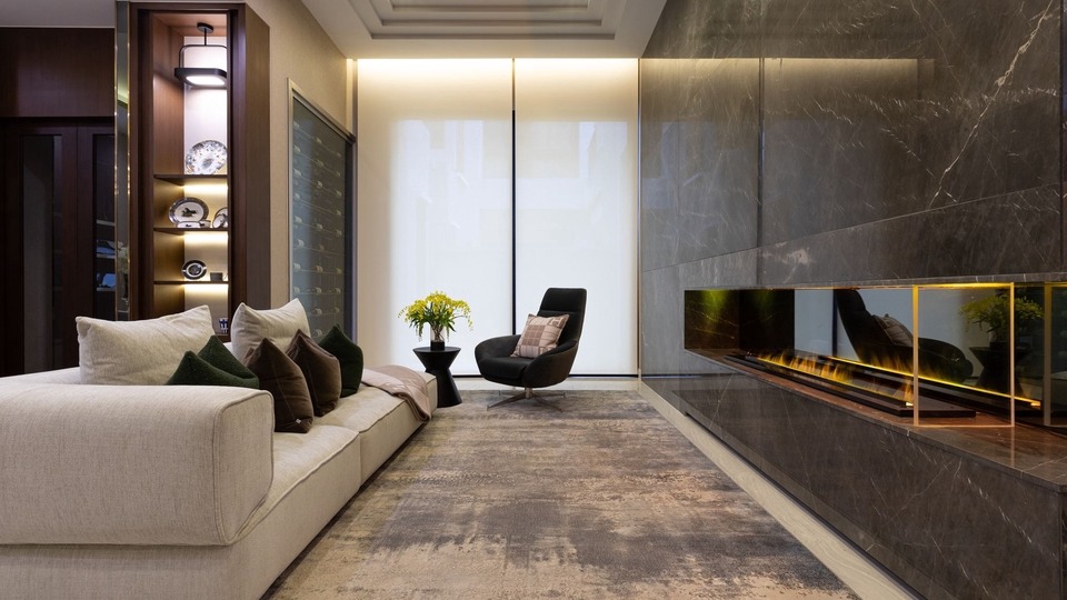 ม่านม้วนไฟฟ้ากันแสง 1% เปิด-ปิดด้วยรีโมทและมือถือ