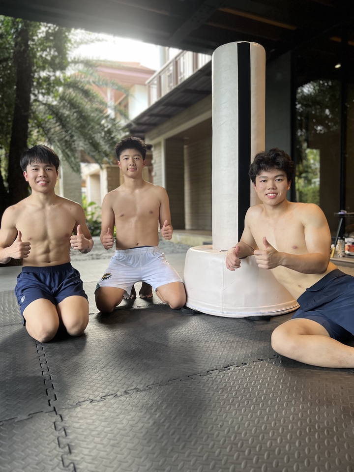 สอนกลุ่มพี่น้อง