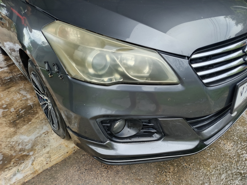 บริการล้างรถถึงบ้าน รถซูซูกิสีเทา สะอาดหมดจด