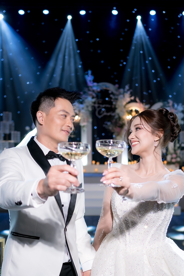 รับถ่ายรูปงานแต่งงานสวยๆ ช่างภาพงานแต่ง ช่างภาพมืออาชีพ ภาพพรีเวดดิ้ง