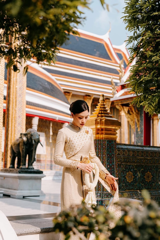 รับถ่ายภาพพรีเวดดิ้งไทย ช่างภาพแต่งงาน ชุดไทยสวย กรุงเทพฯ
