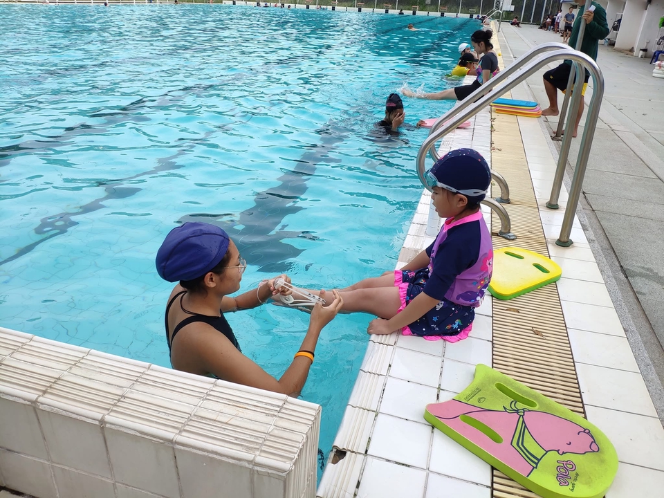 เรียนว่ายน้ำ - รับสอนว่ายน้ำ ตัวต่อตัว/แบบคู่/แบบกลุ่ม - 3