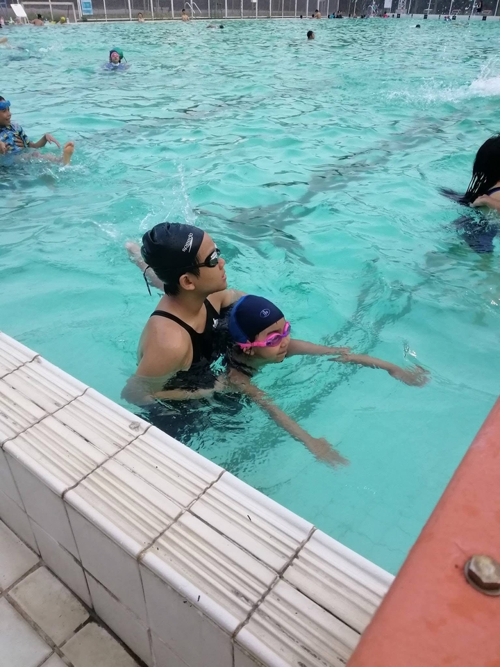 เรียนว่ายน้ำ - รับสอนว่ายน้ำ ตัวต่อตัว/แบบคู่/แบบกลุ่ม - 4