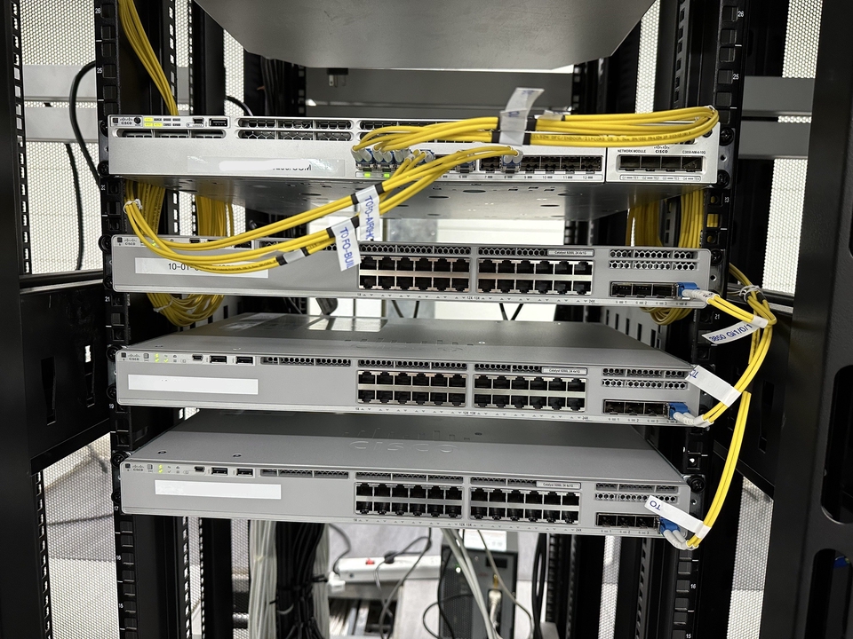 วางระบบเครือข่ายเซิร์ฟเวอร์  ติดตั้งเซิร์ฟเวอร์  บริการไอที