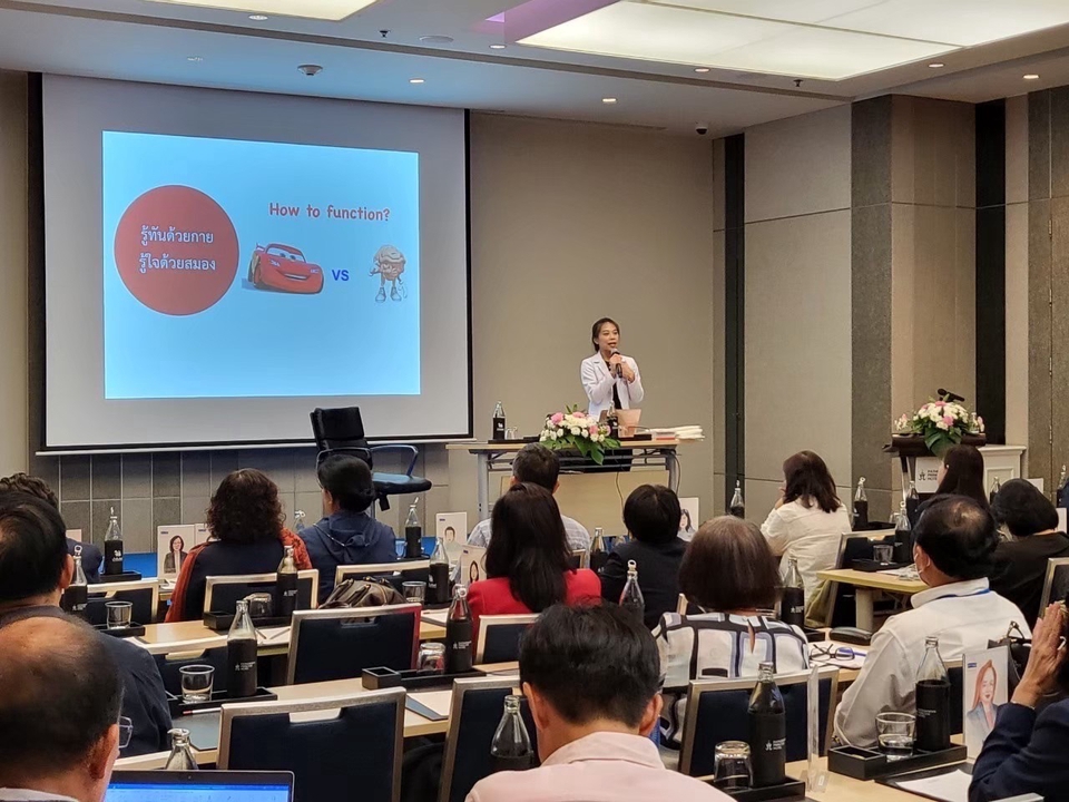 นักกายภาพบำบัด - Newton EM ออฟฟิศ ซินโดรม เวิร์คช็อป (Office Syndrome Workshop) Onsite Program ลาดพร้าว - 2