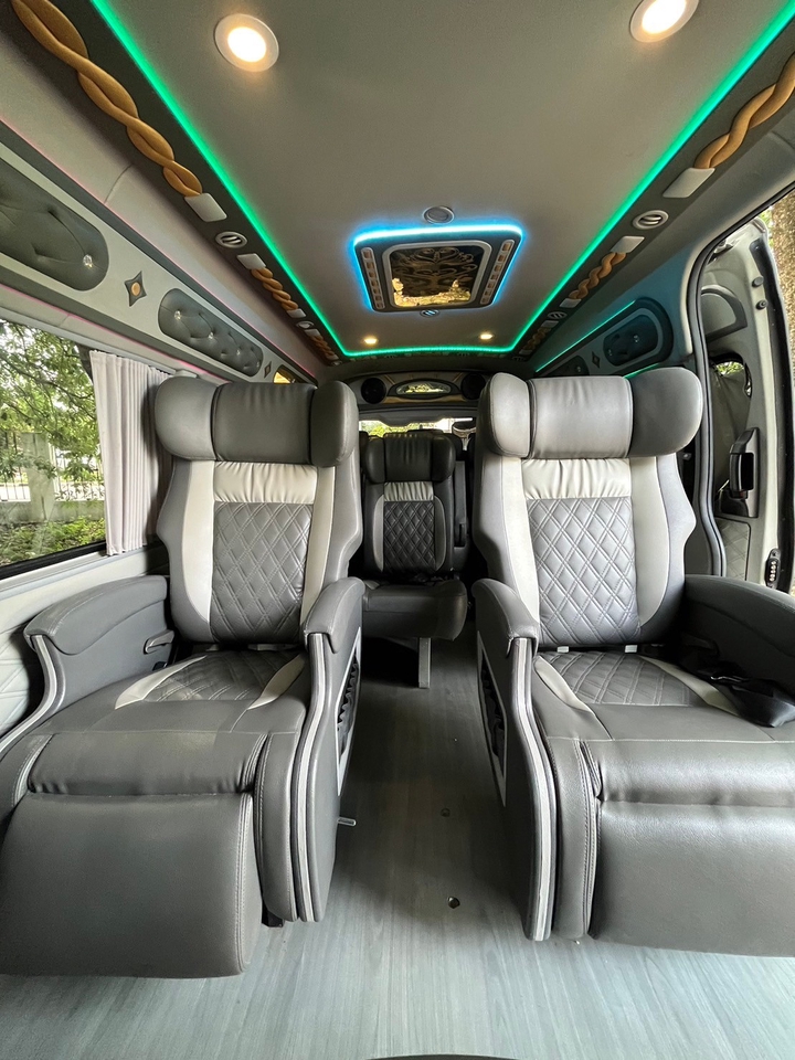 เช่ารถตู้อุบลราชธานี - เช่ารถตู้ Toyota computer All new VIP 8-9 ที่นั่ง - 5