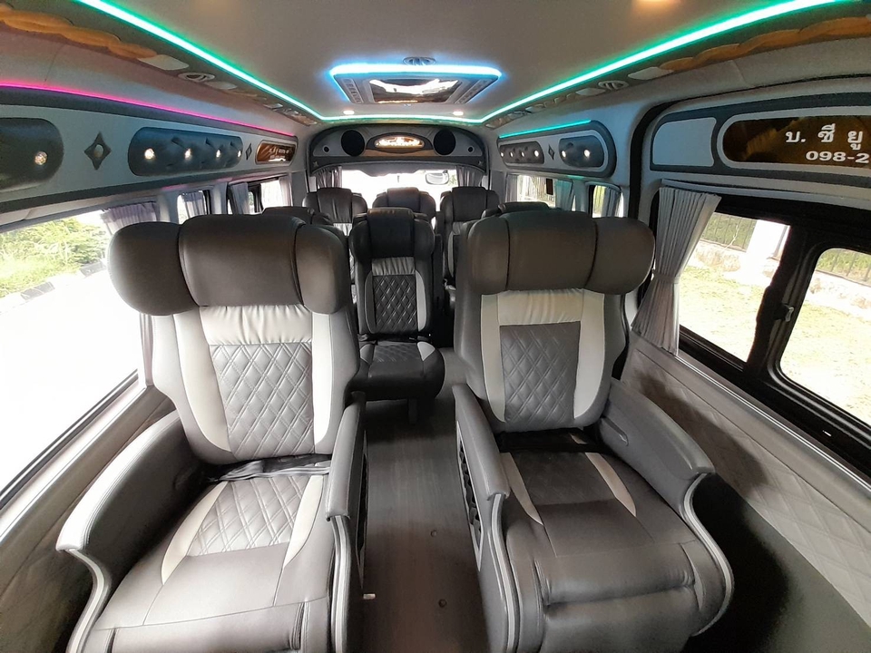 เช่ารถตู้อุบลราชธานี - เช่ารถตู้ Toyota computer All new VIP 8-9 ที่นั่ง - 6