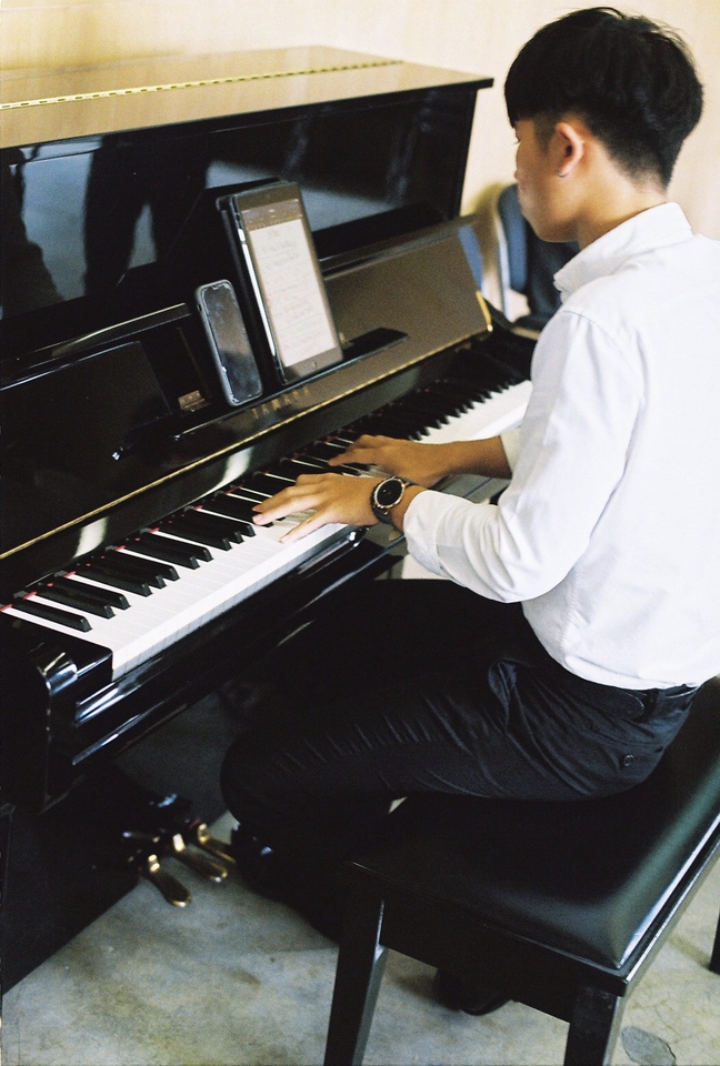 รับทำเพลงประกอบภาพยนตร์ แต่งเพลงมืออาชีพ ทำดนตรีคุณภาพสูง