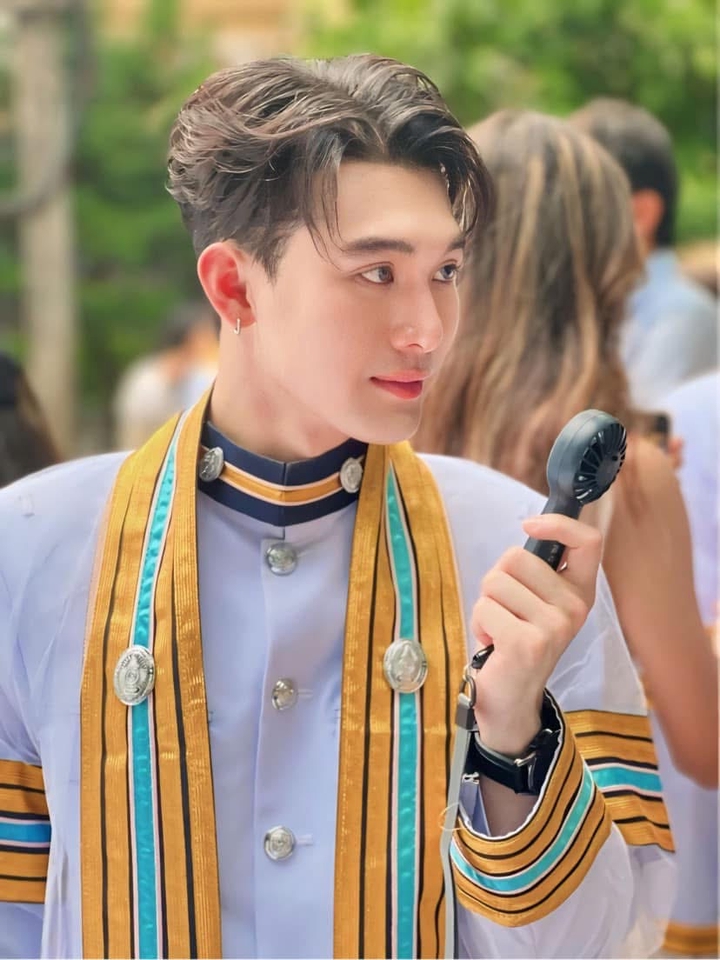 ช่างแต่งหน้า - รับสอนแต่งหน้า ทำผม ผู้ชาย โดยเฉพาะ - 12