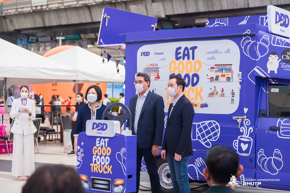 หาพิธีกรมืออาชีพ จ้าง MC งานอีเว้นท์ รับจ้างไลฟ์สดขายของ