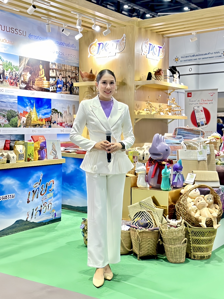 พิธีกรงานอีเว้นท์มืออาชีพ รับจ้างพิธีกร หาพิธีกร MCงานแสดงสินค้า