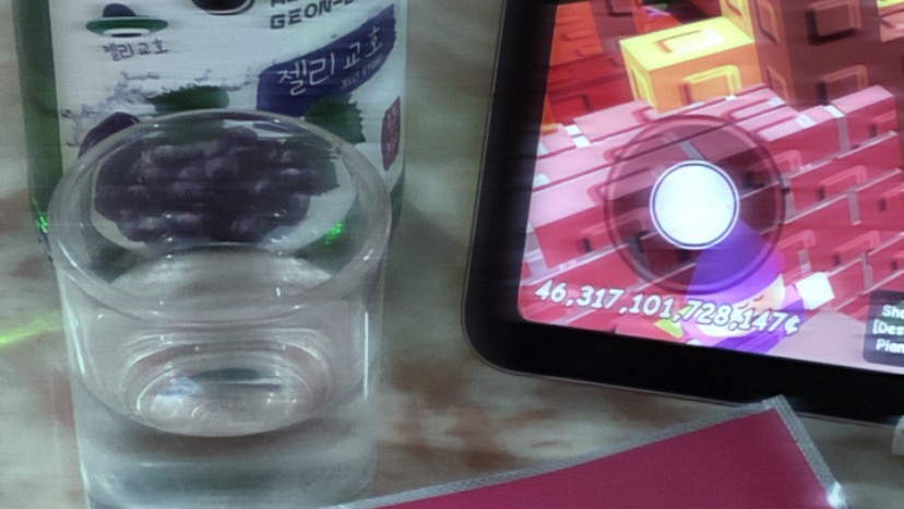 พร้อมพาไปรั่ว เบียวโรบ้อก พร้อมพาหัวร้อนเกมไส้กรอก
เล่นได้ทุกเกมถึงแม้จะไม่เก่งสักเกม