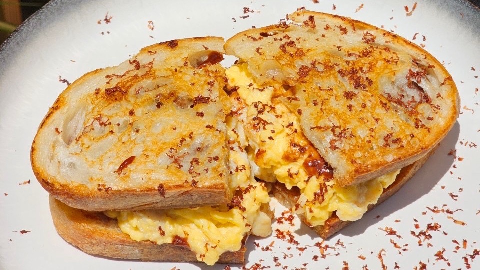 ถ่ายภาพพร้อมแต่งลงรีวิว