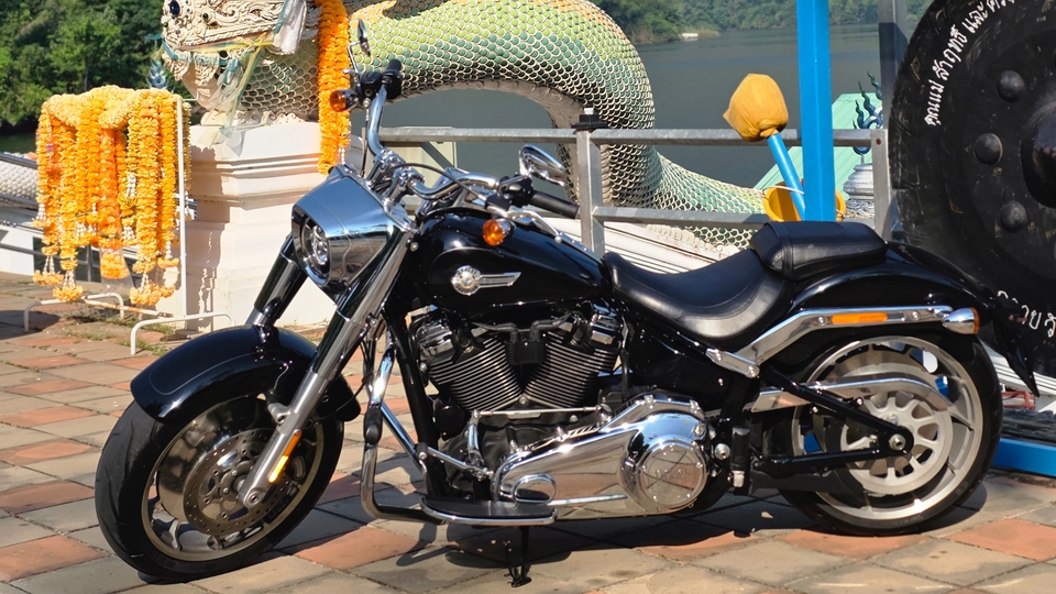 Rent harley เช่าฮาเล่ในไทย เช่าบิ๊กไบค์