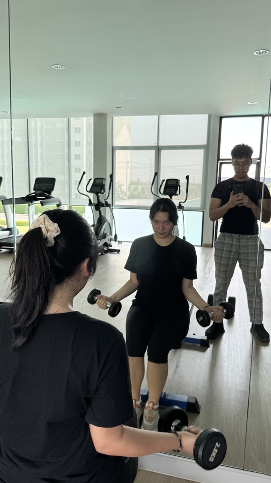 ฝึกกล้ามเนื้อแขนด้วยดัมเบล เน้นเทคนิคที่ถูกต้องเพื่อสร้างกล้ามเนื้ออย่างปลอดภัย