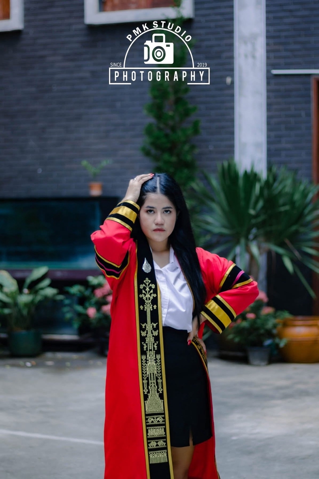 รับถ่ายวีดีโอ งานจบการศึกษา บัณฑิตสาวสวย PMK Studio
