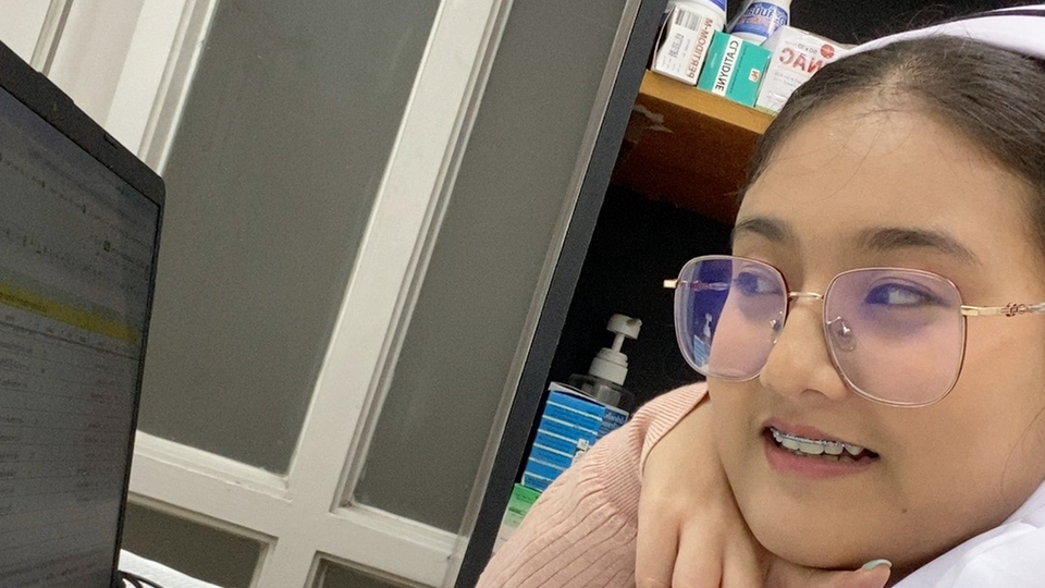 เป็นพยาบาลนะคะ เพิ่งจบใหม่ ความรู้แน่น