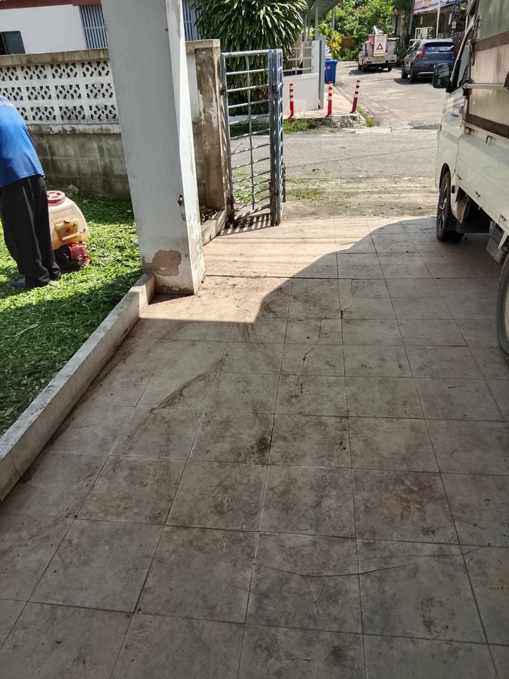 รับตัดหญ้าและตัดต้นไม้ - รับจ้างทำความสะอาดบ้านที่ถูกทิ้งร้าง - 17