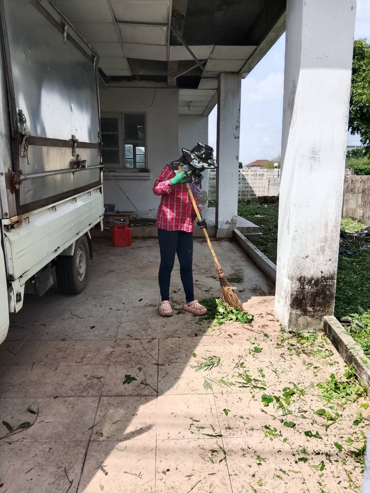 รับตัดหญ้าและตัดต้นไม้ - รับจ้างทำความสะอาดบ้านที่ถูกทิ้งร้าง - 10