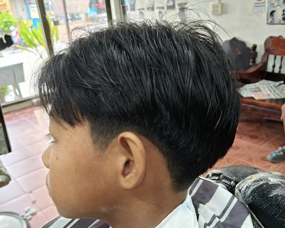 แค่คลิกเดียว ตัดผมนอกสถานที่ ราคาดี พร้อมดูแล