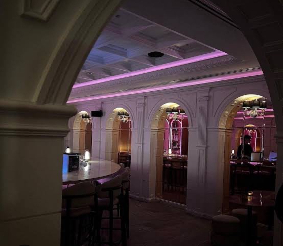 Pub and restaurant lighting design