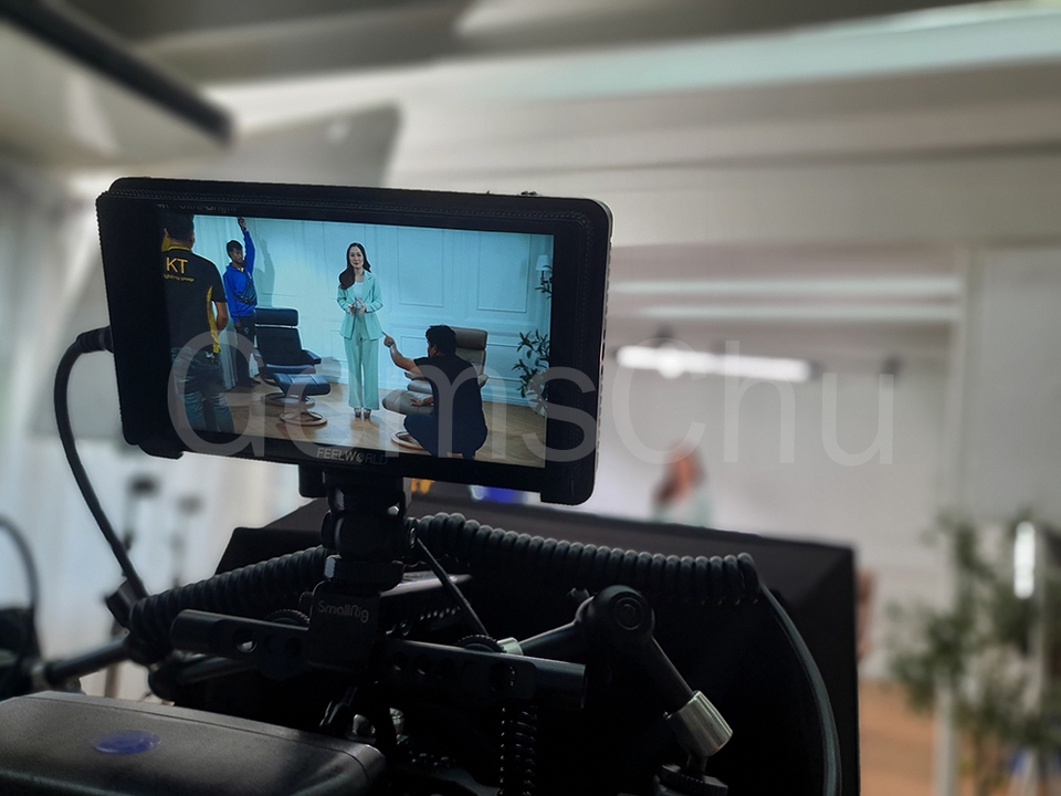 รับถ่ายวีดีโอ งานแต่งงาน ตัดต่อวีดีโอ พรีเซนเทชั่น