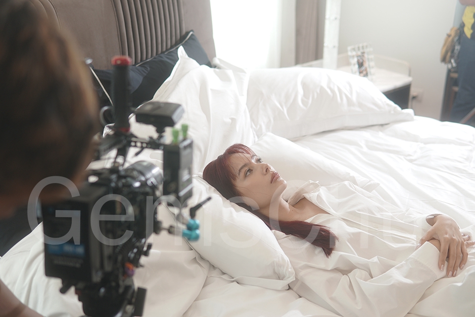 รับตัดต่อวีดีโอ ถ่ายวีดีโอโฆษณา งานแต่งงาน ตัดต่อMV