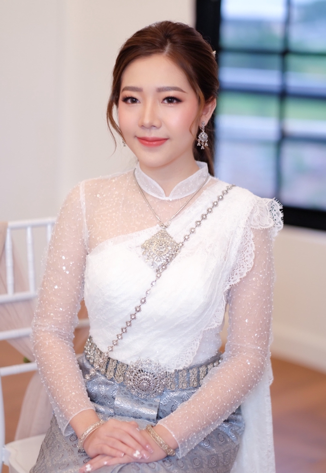 รับแต่งหน้าเจ้าสาว แต่งหน้ารับปริญญา ช่างแต่งหน้าสไตล์เกาหลี สวยหวาน