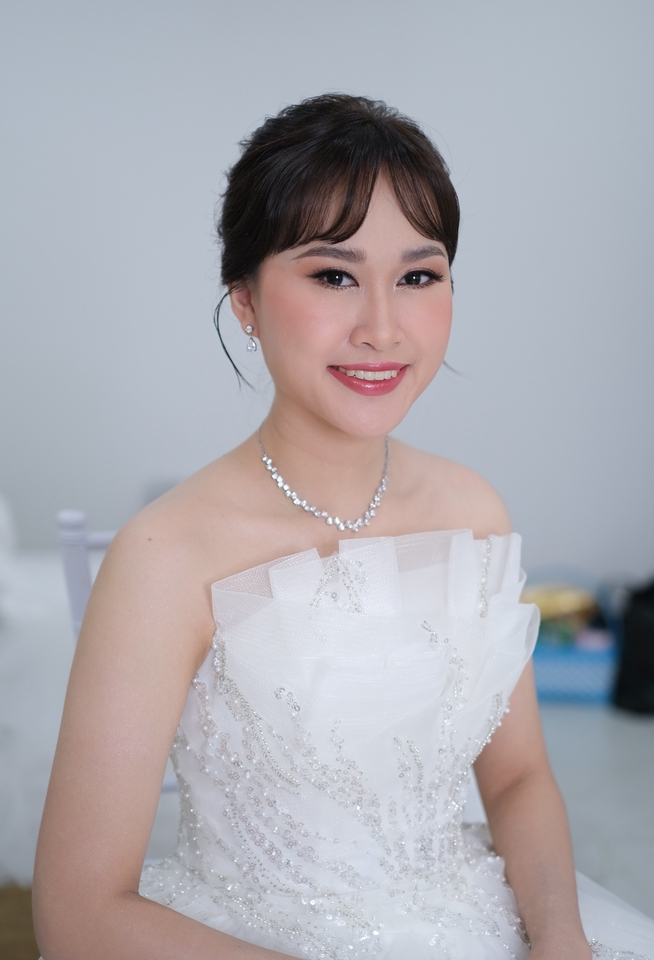 ช่างแต่งหน้าเจ้าสาว แต่งหน้าทำผมเจ้าสาวสวยหวาน สไตล์เกาหลี