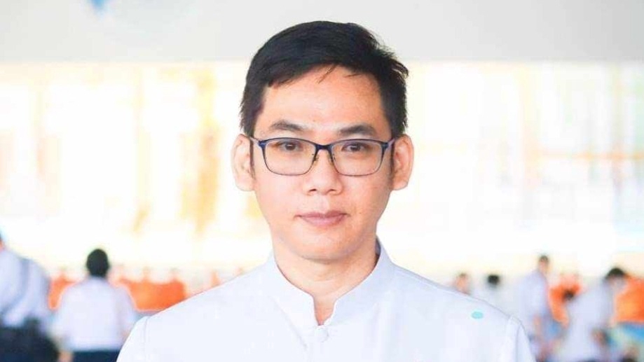 รับจ้างทำบุญ เป็นสะพานบุญ ถวายสังฆทาน ใส่บาตร ปล่อยปลา นั่งสมาธิ