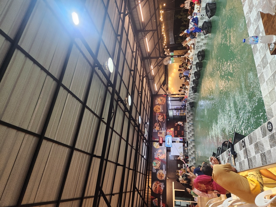 รับจ้างหาของ - รับจ้าง ตกกุ้งแม่น้ำพร้อมเผาให้คุณกินส่งถึงที่บ้าน - 7