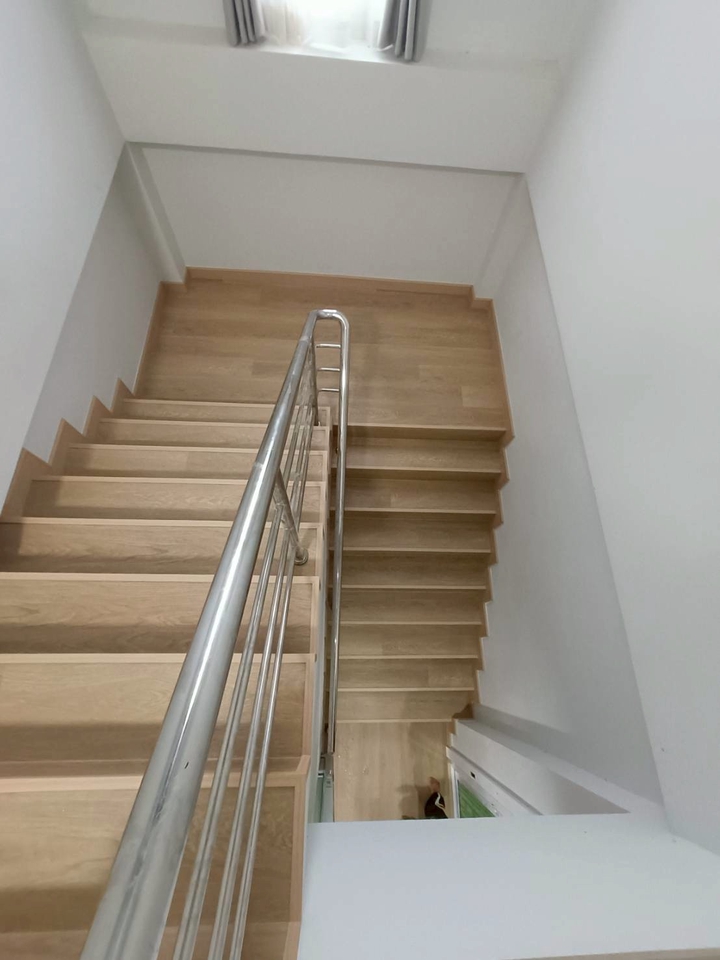 รับบิ้วอิน - รับติดตั้งบันได พื้นที่จังหวัดตรัง, พัทลุง, กระบี่, สตูล,นครศรีธรรมราช - 4