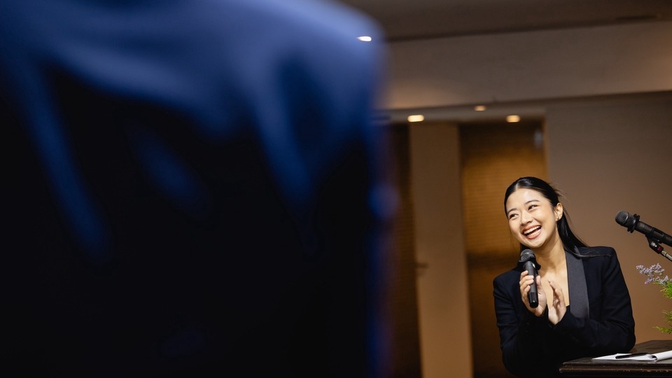 พิธิกร ภาษาไทย อังกฤษ, Bilingual MC, Moderator, Panel Discussion, Talk Session, งานสัมนา